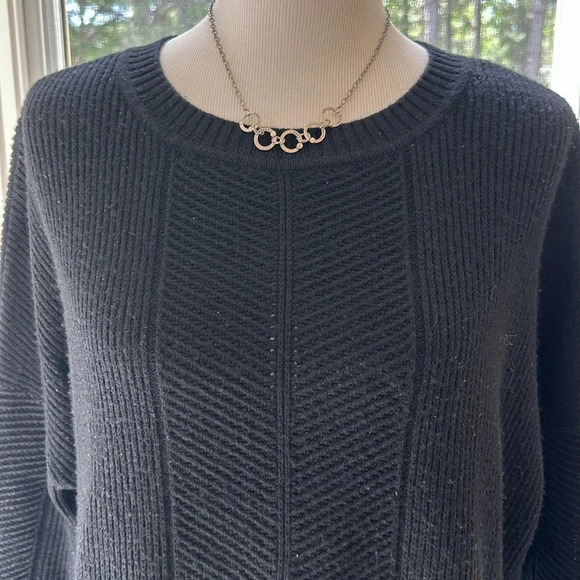 ATHLETA WOOL CASHMERE HABITAT SWEATER, Black, Small, VGUC, Drop Shoulder - Picture 4 of 9